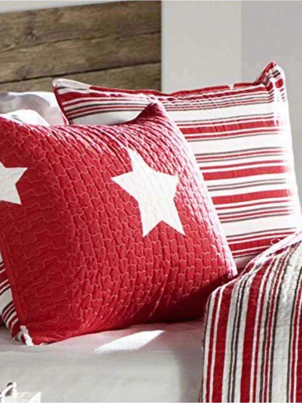Red Star & Stripe Quilt Set